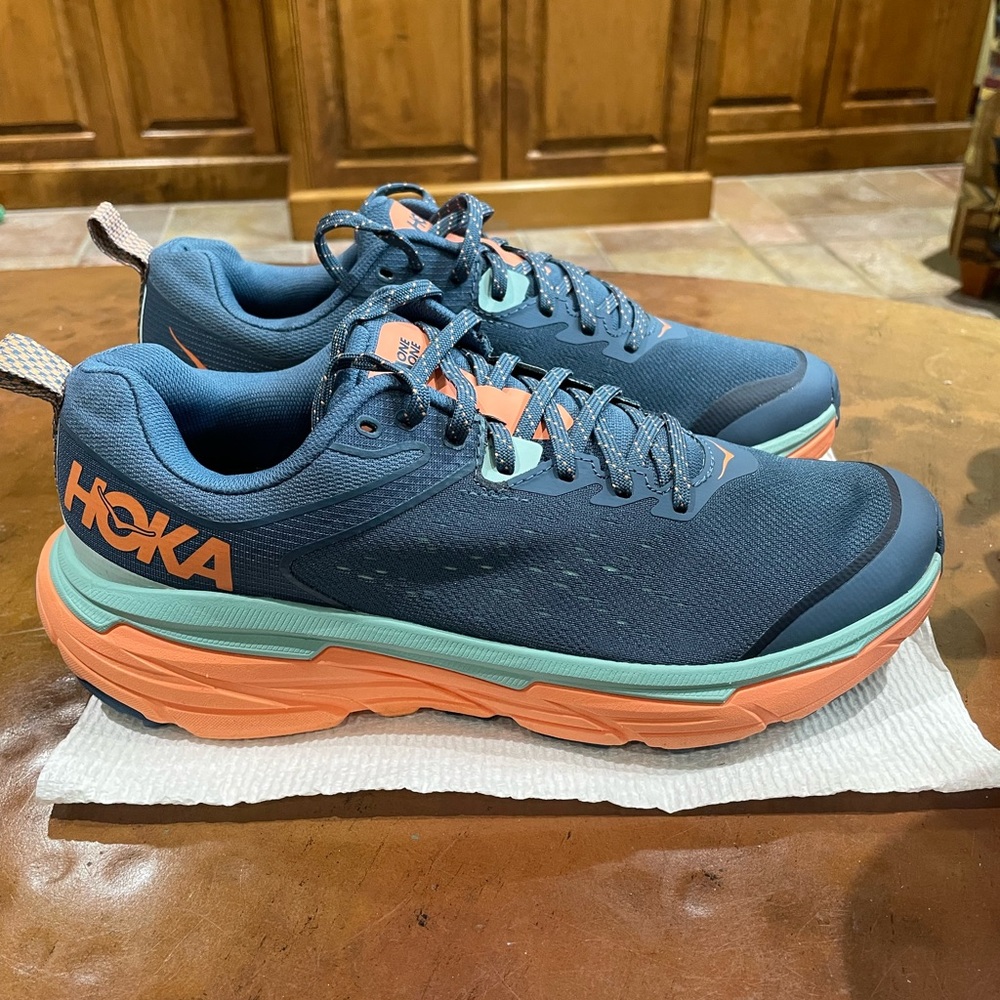 HOKA CHALLENGER ATR 6 sneakers women’s size 9.5